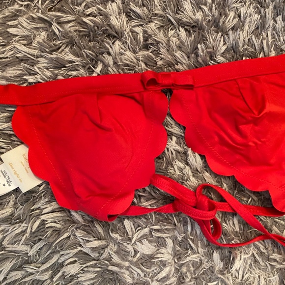 Kate Spade ♠️ high waisted red scalloped bikini set - Picture 2 of 2